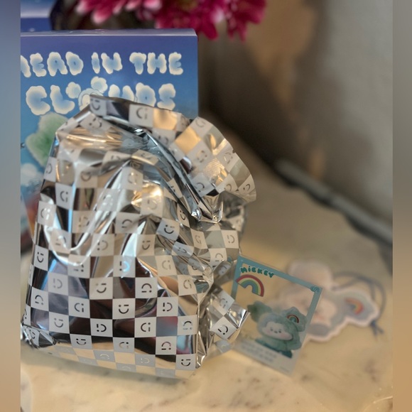 Disney “LEISURE RAINBOW” by Miniso Head in the Clouds Mickey series - Picture 3 of 9